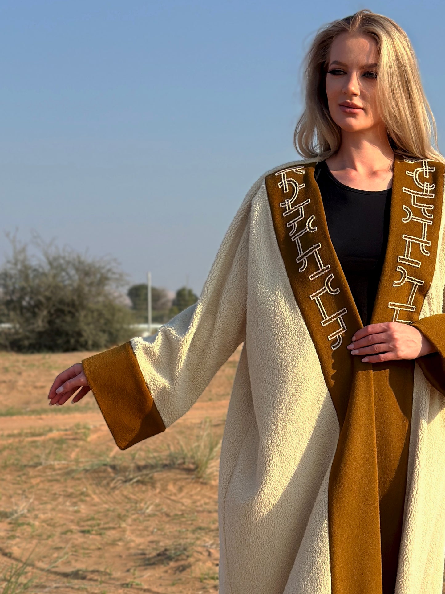 Winter Abaya Farwa collection - Off-white abaya