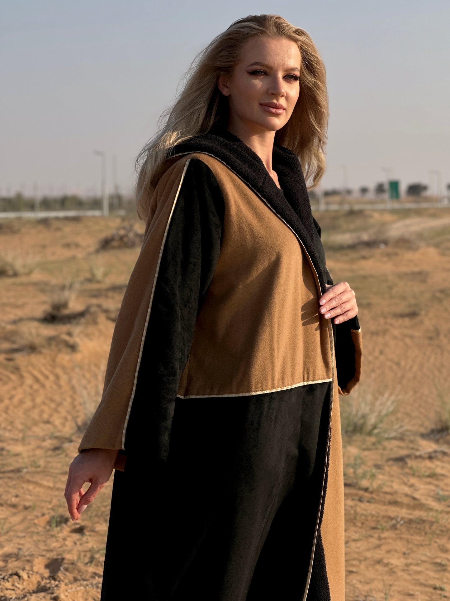 Winter Abaya Farwa collection - Brown/Black woolen with fur