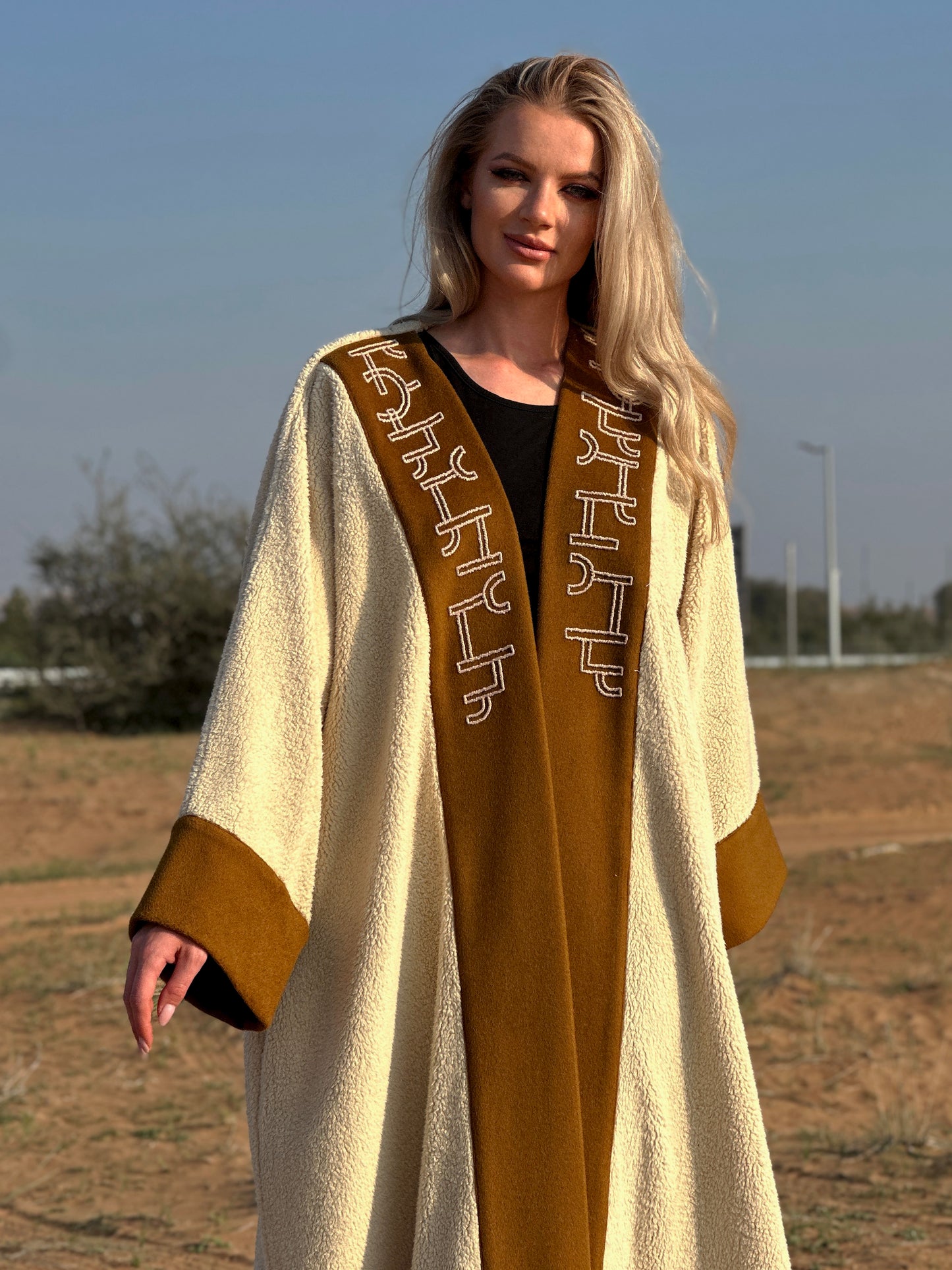 Winter Abaya Farwa collection - Off-white abaya