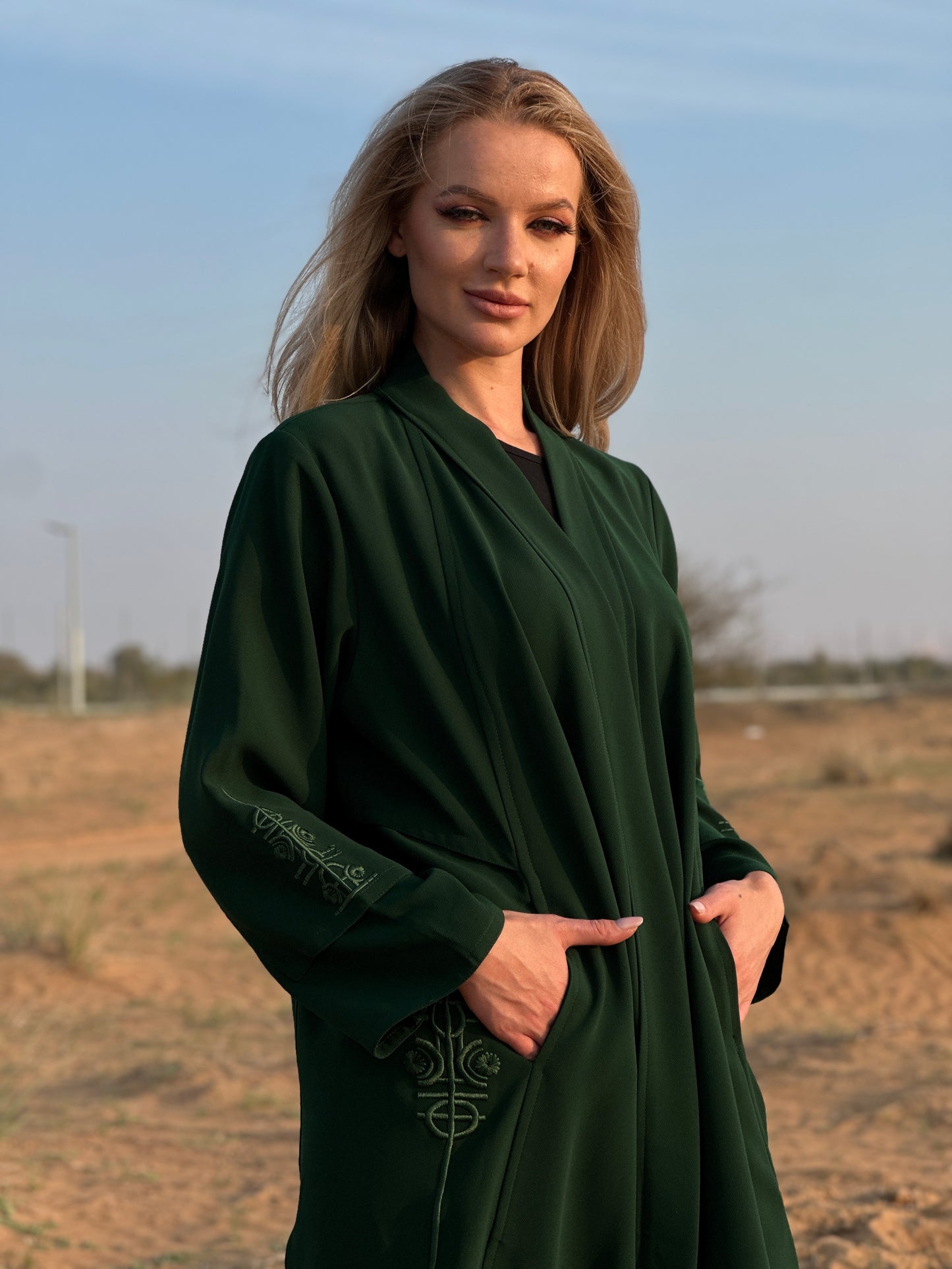 Green linen Abaya - Pattern signature